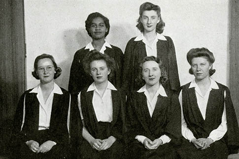 Torontoenis U of T Yearbook, 1943