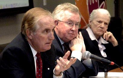 Roy Romanow, Joe Clark, Doris Anderson