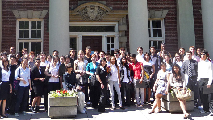 LAWS youth in front of the Faculty of Law