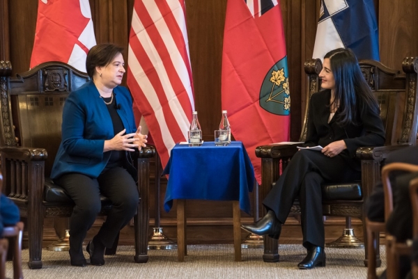 Justice Kagan in conversation with Professor Yasmin Dawood during the convocation ceremony