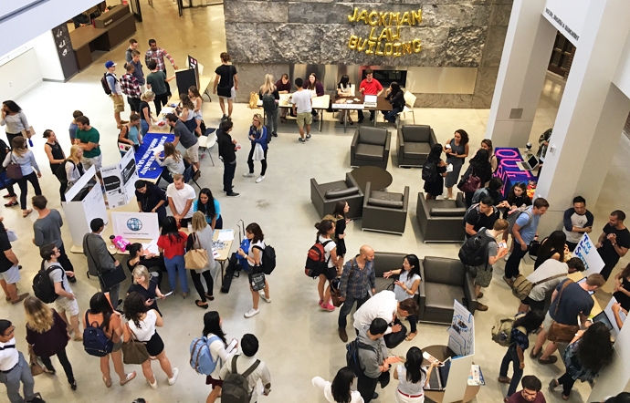 2016 Clubs Fair in Osler, Hoskin & Harcourt Atrium