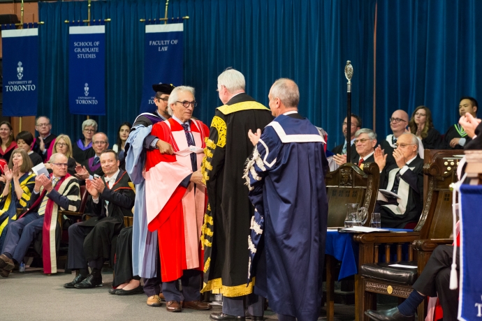 Phil Fontaine is hooded and accepts his honorary degree 